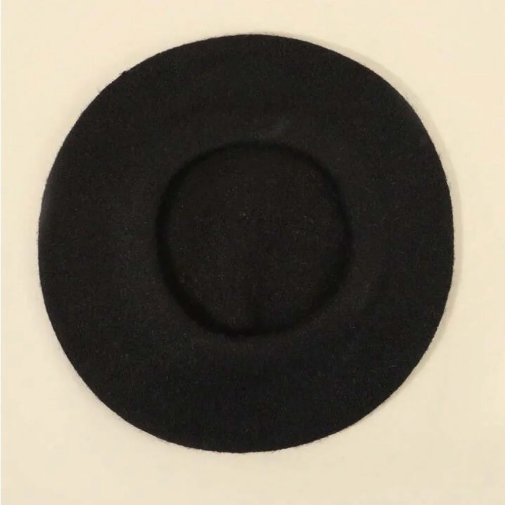 Unisex Classic Black Wool Beret NWT